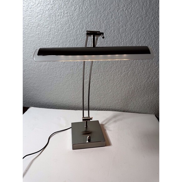 Adesso 5090-22 Esquire LED Desk Lamp 13-19in 9W Full Spectrum Brushed Steel Lamp - Picture 9 of 11